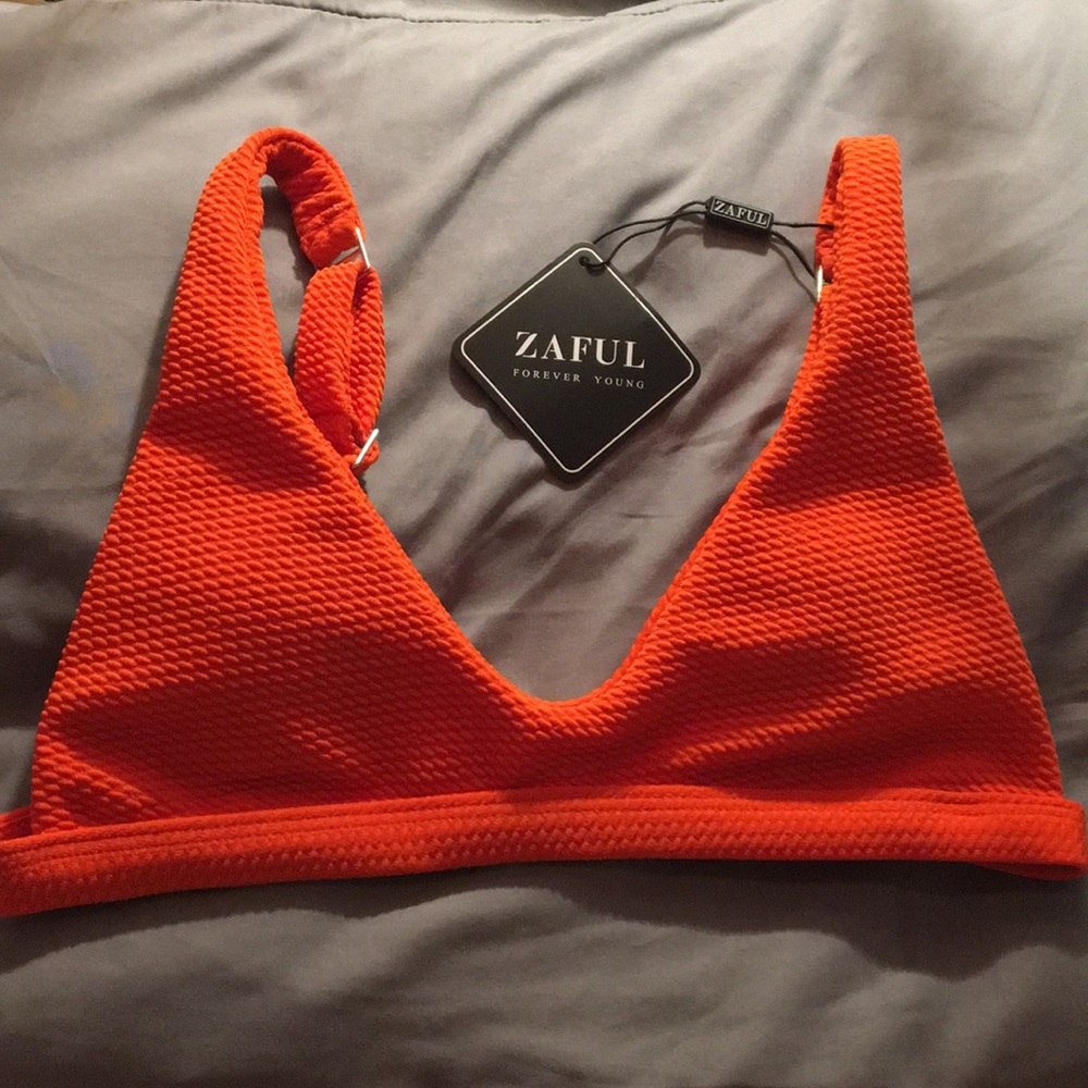 Brand new bikini top